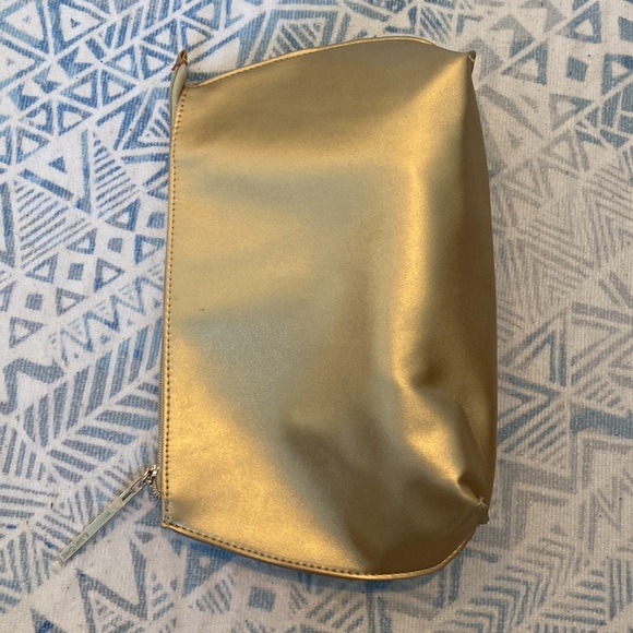 🌟Lancôme Gold Makeup Bag🌟 - Picture 2 of 3